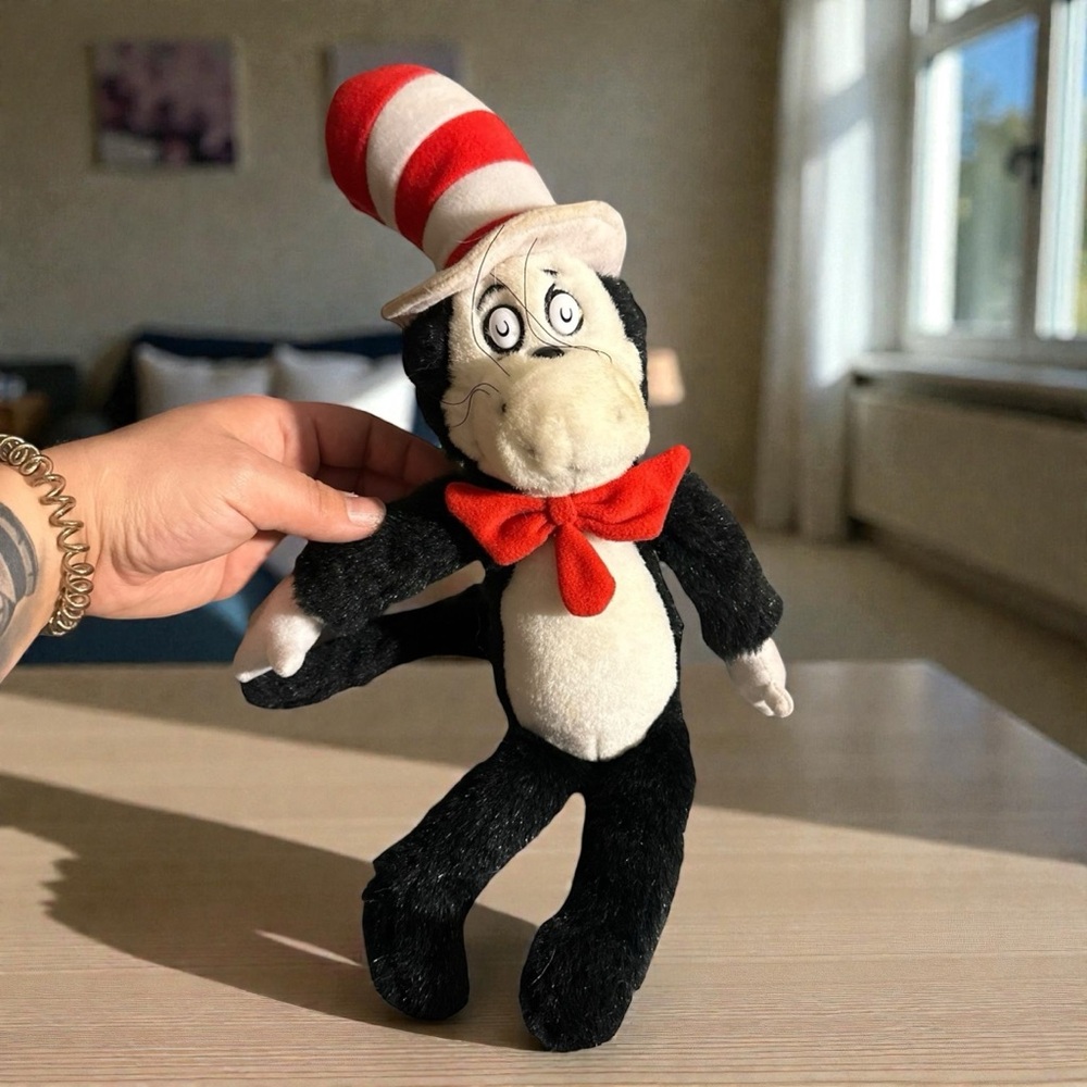 Cat in the Hat, Dr Seuss Official Movie Talking Plush 15" 4 Official Phrases